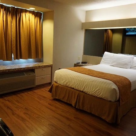 Centerway Hotel Buffalo Тонаванда Екстер'єр фото