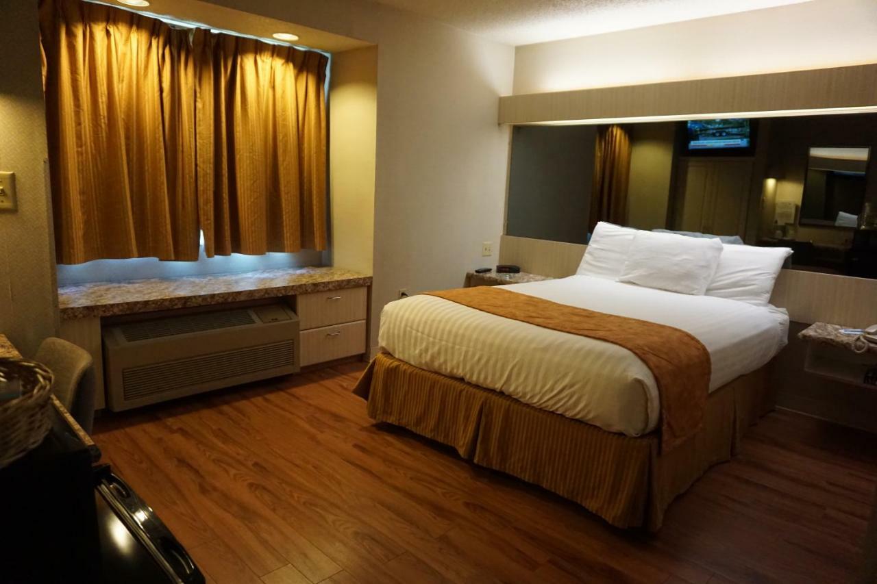 Centerway Hotel Buffalo Тонаванда Екстер'єр фото