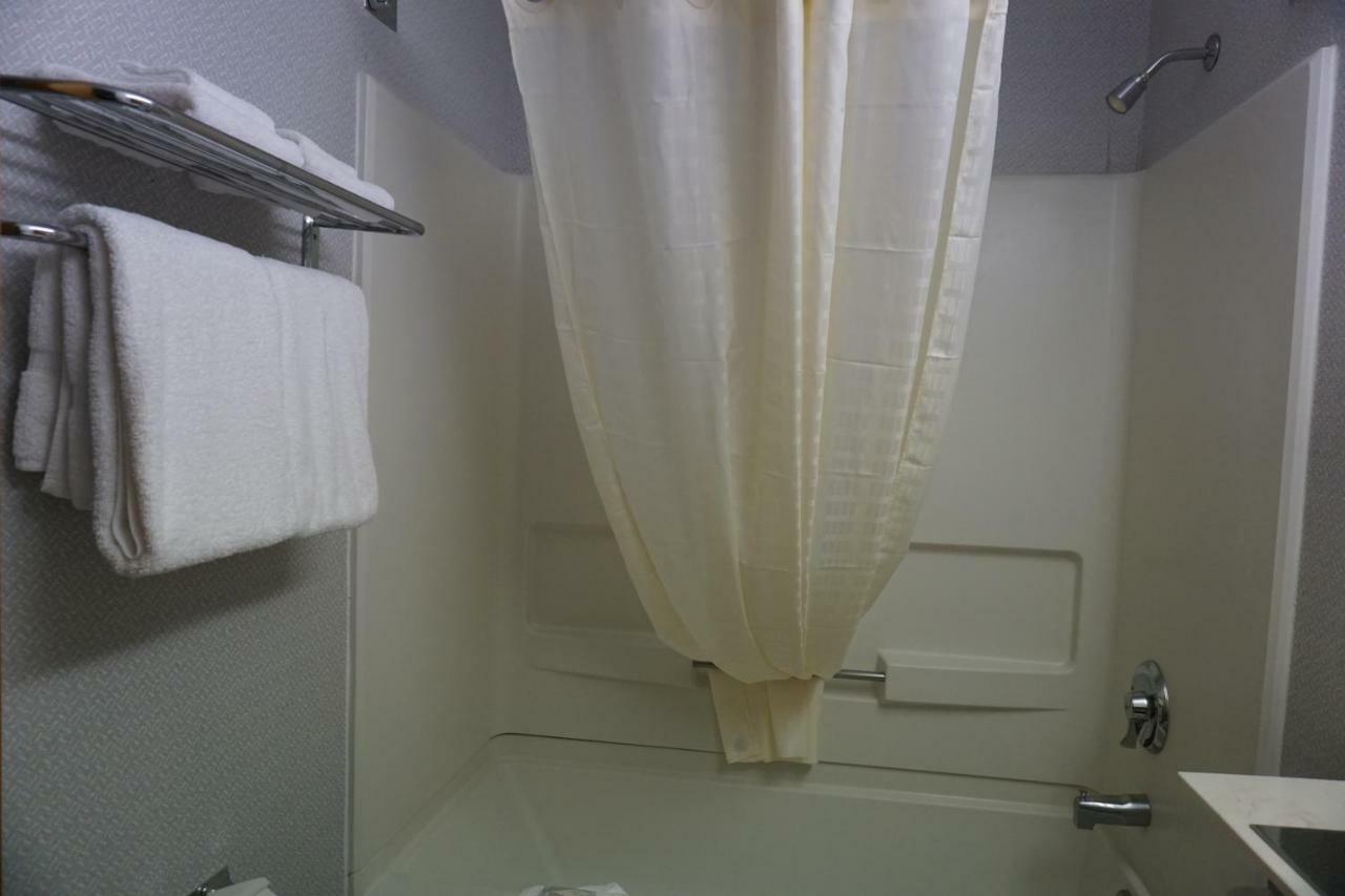 Centerway Hotel Buffalo Тонаванда Екстер'єр фото
