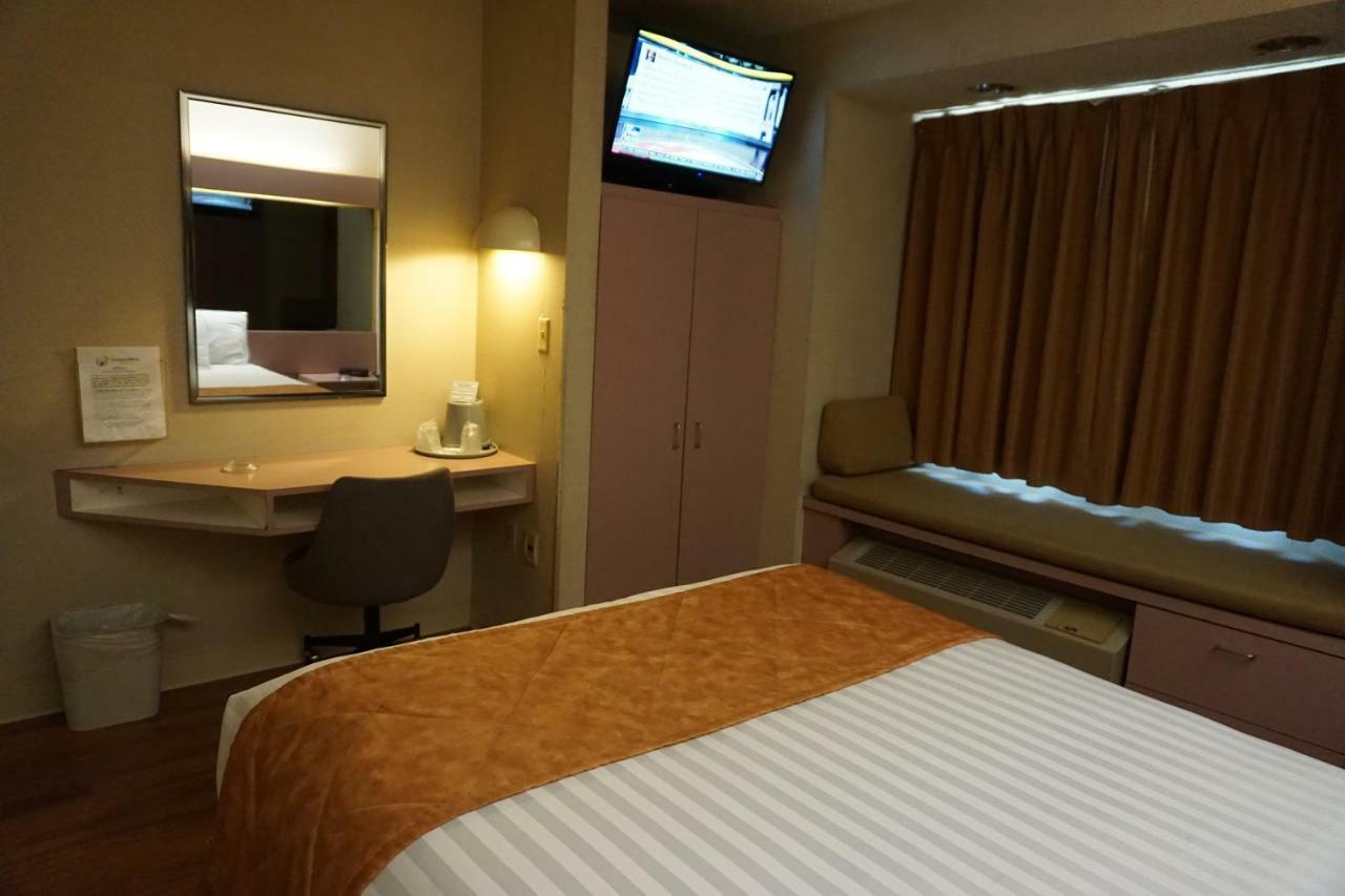 Centerway Hotel Buffalo Тонаванда Екстер'єр фото